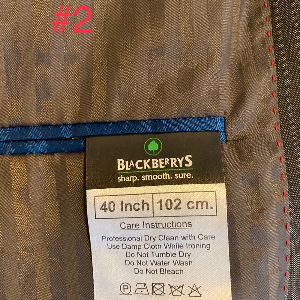 Complete suit - Picture 2 of 3